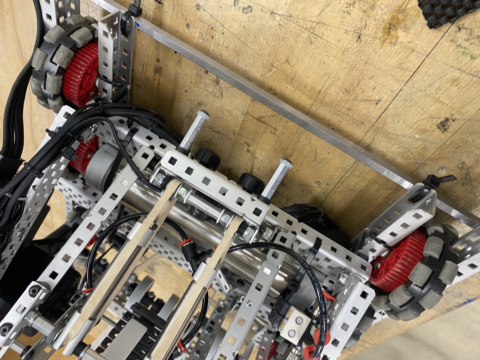 Close up view of the clamp with rubber bumpers and standoffs