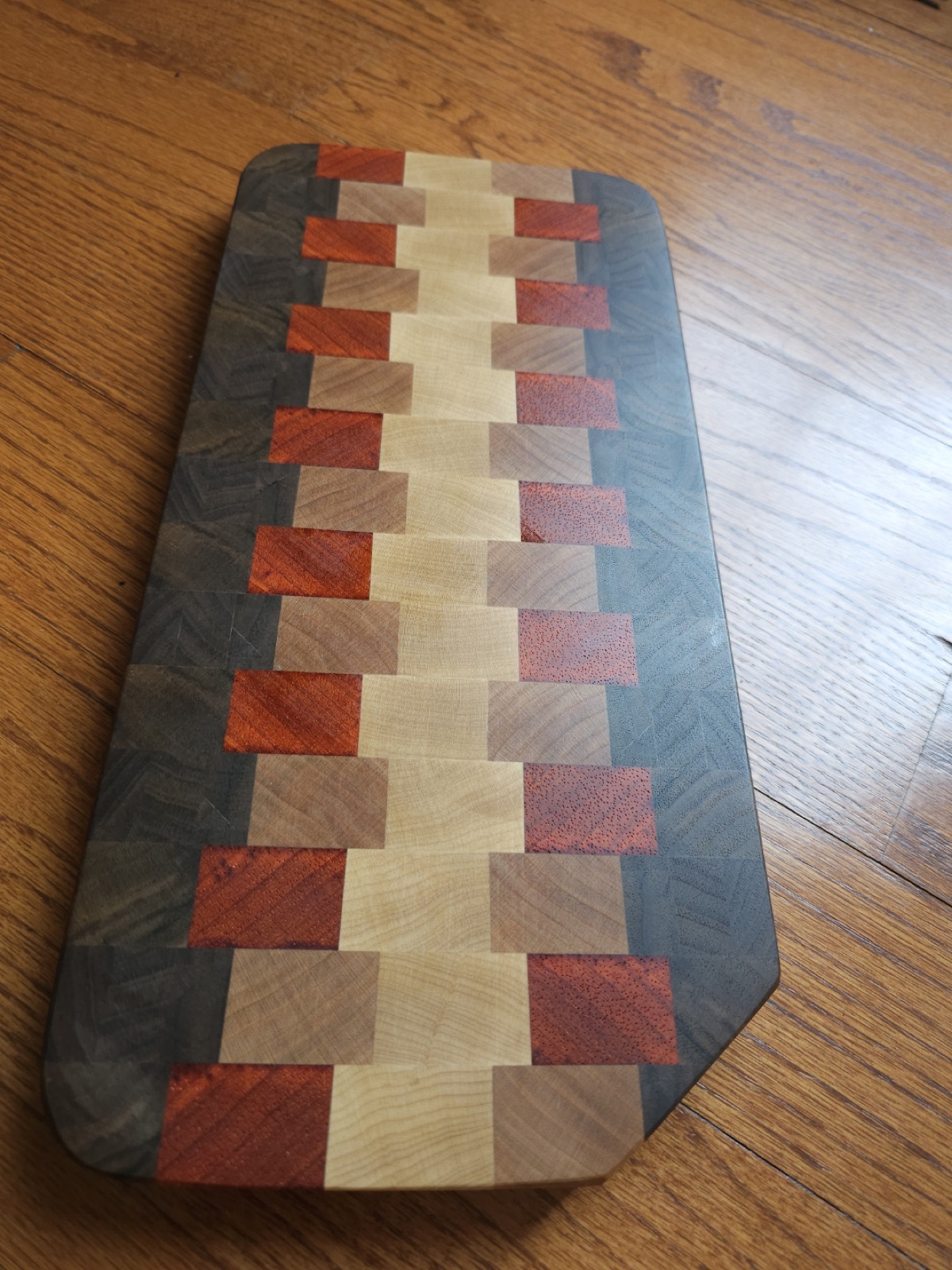 Finished second scrap wood cutting board